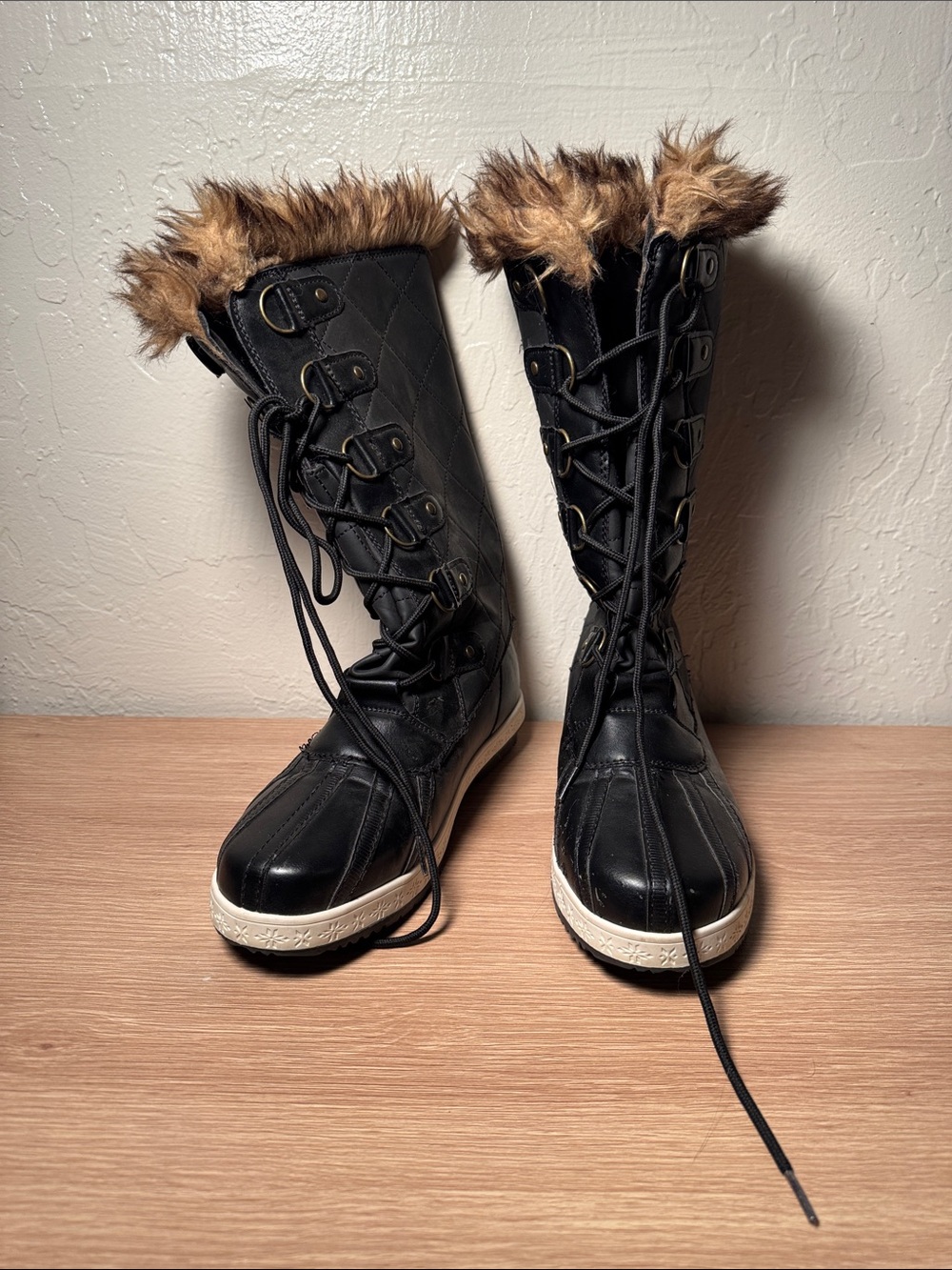 Women's Marley quilted Black Lace-Up Faux Fur Winter Boots